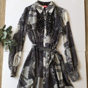 Long sleeve print dress black grey white pattern